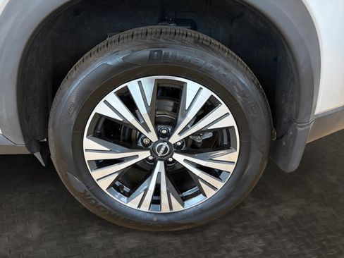 Used 2022 Nissan Rogue SV AWD/4WD image 39
