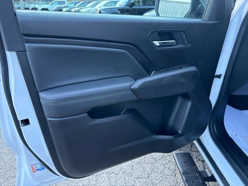 Used 2025 GMC Canyon Elevation w/ Convenience Package image 13