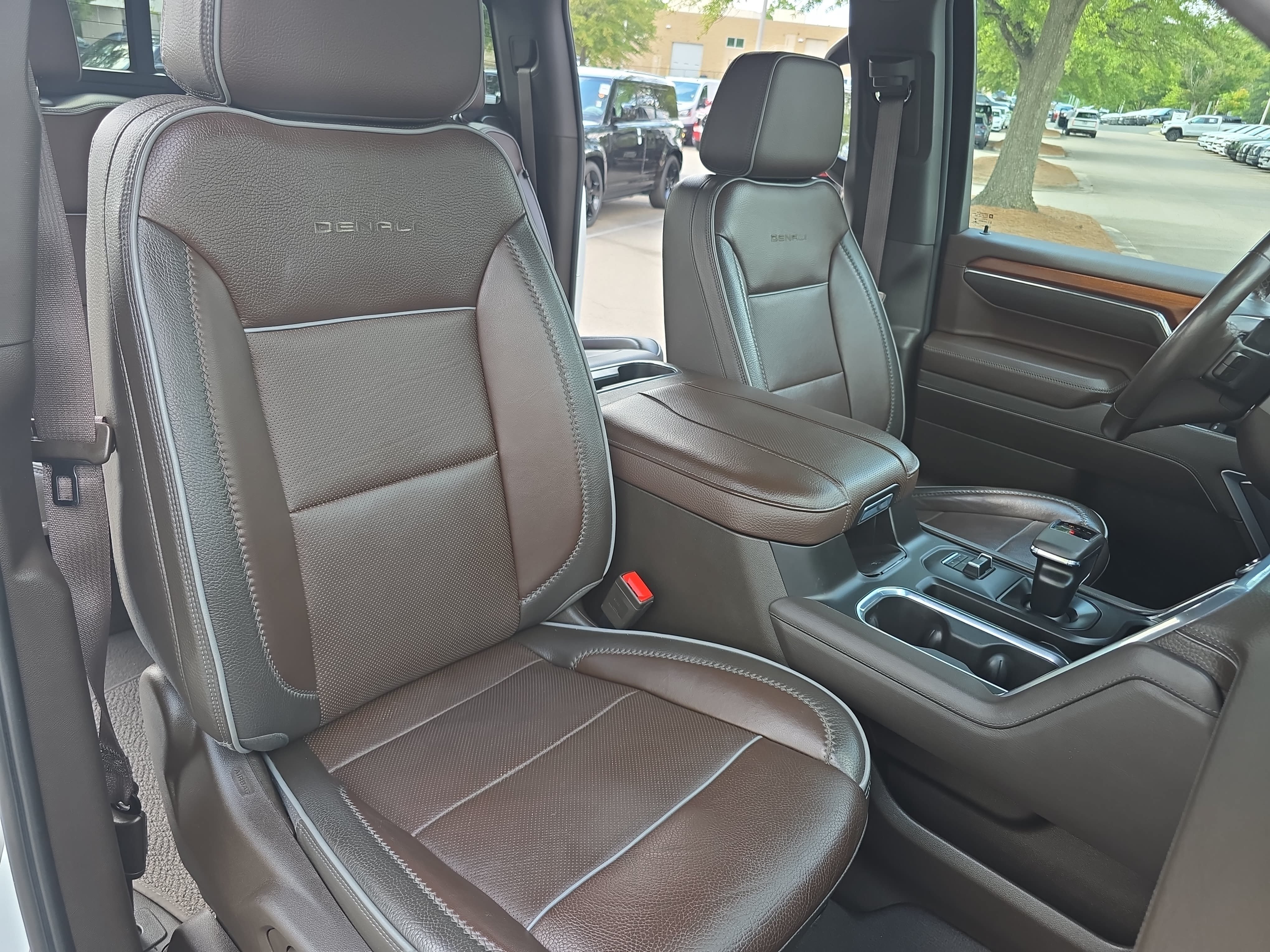 Used 2023 GMC Sierra 1500 Denali w/ Denali Reserve Package AWD/4WD image 10