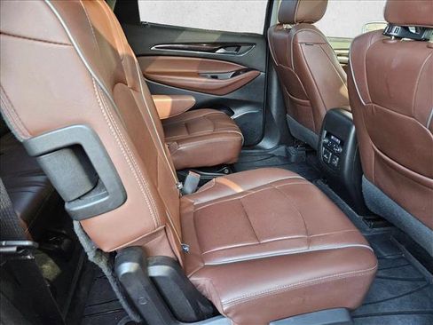 Used 2019 Buick Enclave Avenir image 24