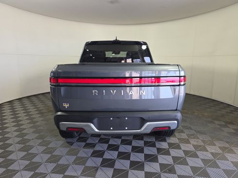 Used 2022 Rivian R1T Adventure AWD/4WD image 4