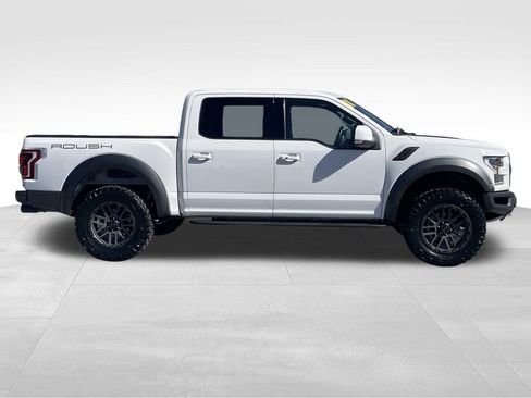 Used 2018 Ford F150 Raptor w/ Equipment Group 802A Luxury image 2