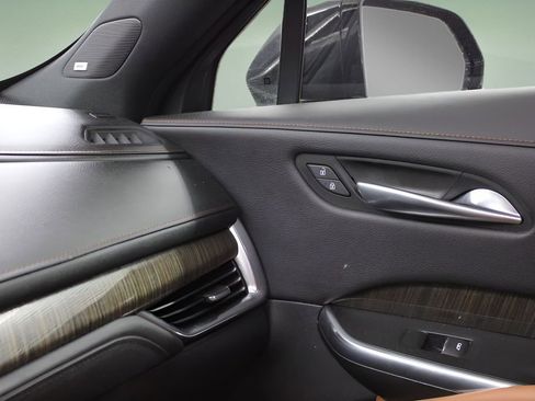 Used 2019 Cadillac XT4 Premium Luxury FWD image 40