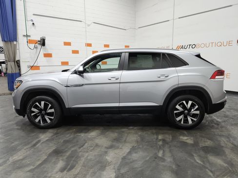 Used 2022 Volkswagen Atlas Cross Sport SE AWD/4WD image 15