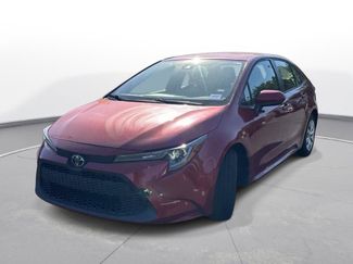 Used 2020 Toyota Corolla LE FWD video 2