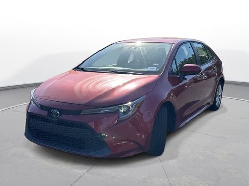 Used 2020 Toyota Corolla LE FWD image 2