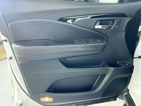 Used 2021 Honda Ridgeline Black Edition image 22