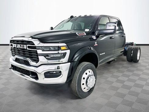 New 2026 RAM 4500 4x4 Crew Cab DRW image 21