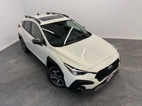 Used 2024 Subaru Crosstrek 2.0i Premium image 1