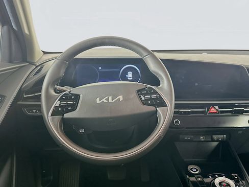 Used 2024 Kia Niro Wind FWD image 18