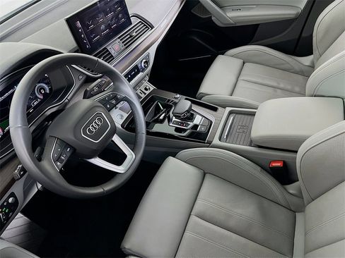 Used 2024 Audi Q5 2.0T Prestige image 24