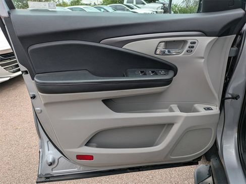 Used 2021 Honda Pilot Special Edition image 10