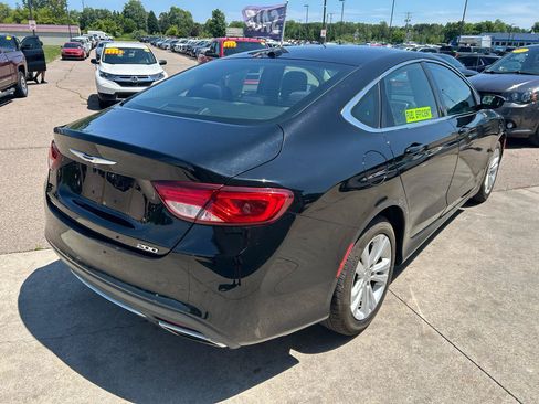 Used 2015 Chrysler 200 Limited FWD image 5
