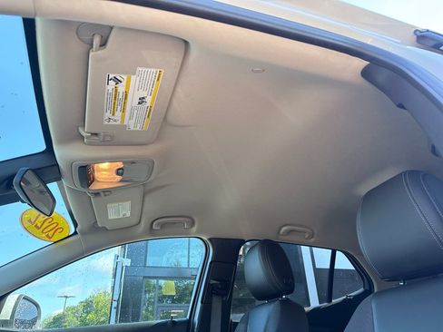 Used 2022 Buick Encore GX Select AWD/4WD image 19