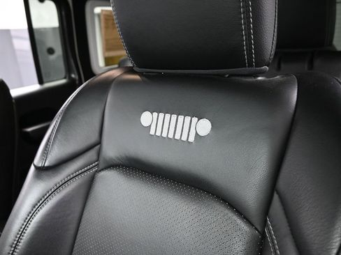 Used 2020 Jeep Wrangler Unlimited Rubicon w/ Steel Bumper Group image 24