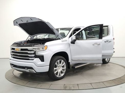 New 2026 Chevrolet Silverado 1500 High Country AWD/4WD image 11
