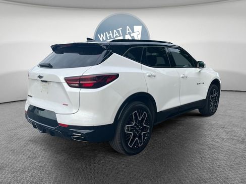 Used 2023 Chevrolet Blazer RS w/ Driver Confidence II Package FWD image 3