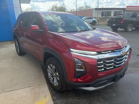 Used 2026 Chevrolet Equinox LT AWD/4WD image 5