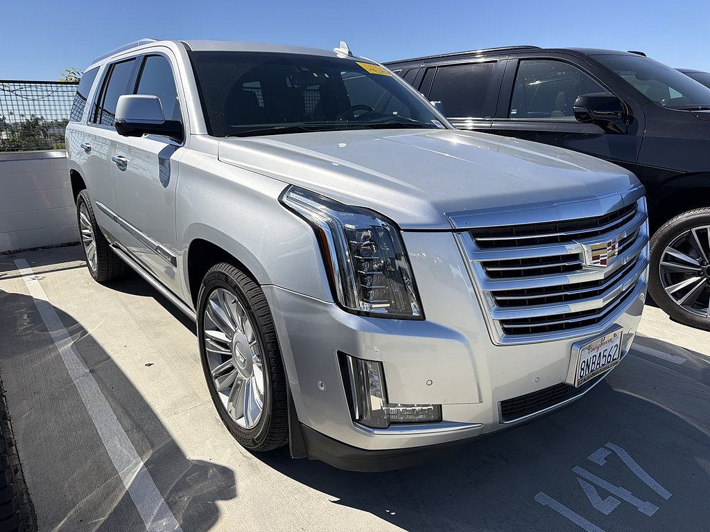 Used 2019 Cadillac Escalade Platinum AWD/4WD image 3