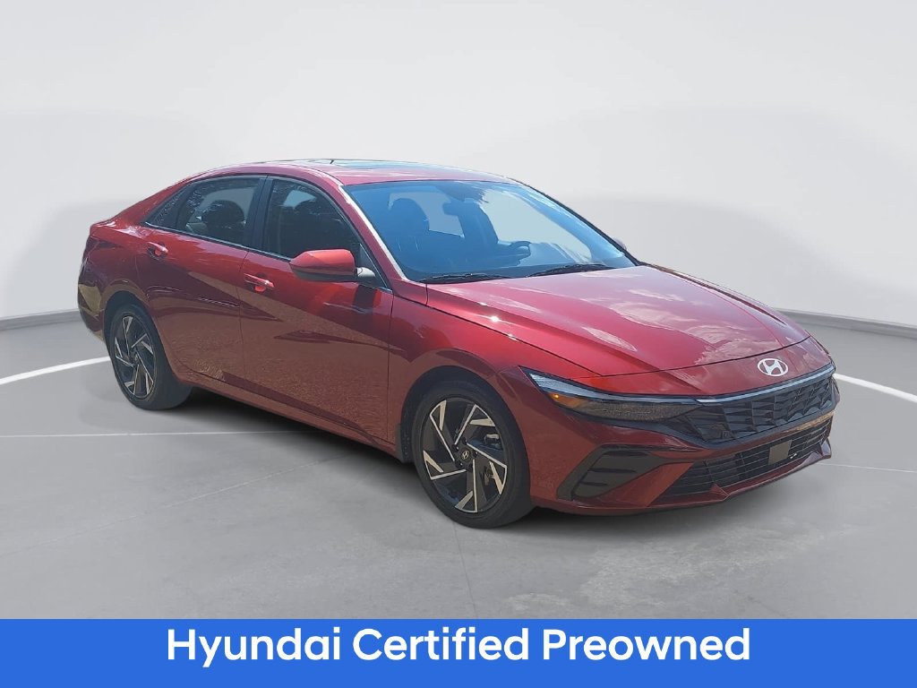 Certified 2025 Hyundai Elantra SEL FWD image 3
