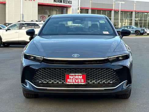 New 2026 Toyota Crown XLE image 4