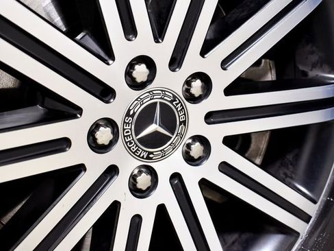 Used 2024 Mercedes-Benz GLE 350 4MATIC image 17