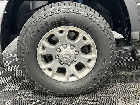 Used 2019 RAM 2500 Laramie w/ Off Road Package image 6