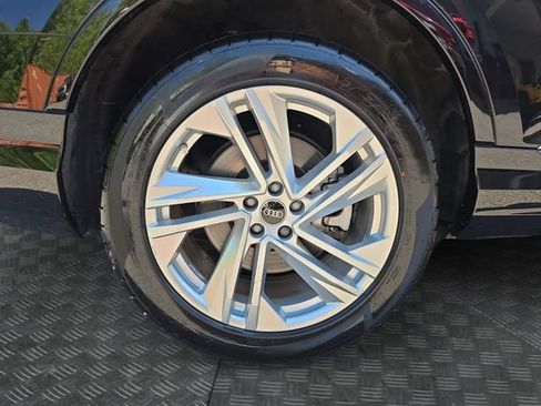 Used 2022 Audi Q7 2.0T Premium w/ Convenience Package AWD/4WD image 39