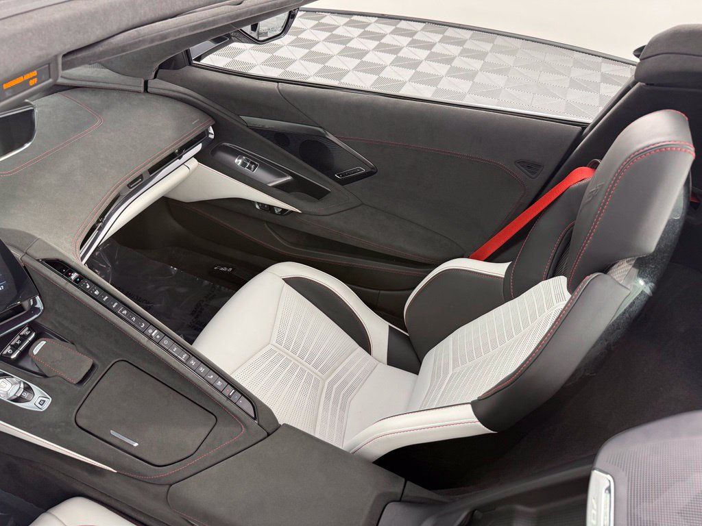 Used 2023 Chevrolet Corvette Stingray Premium Conv w/ Z51 Performance Package RWD image 27