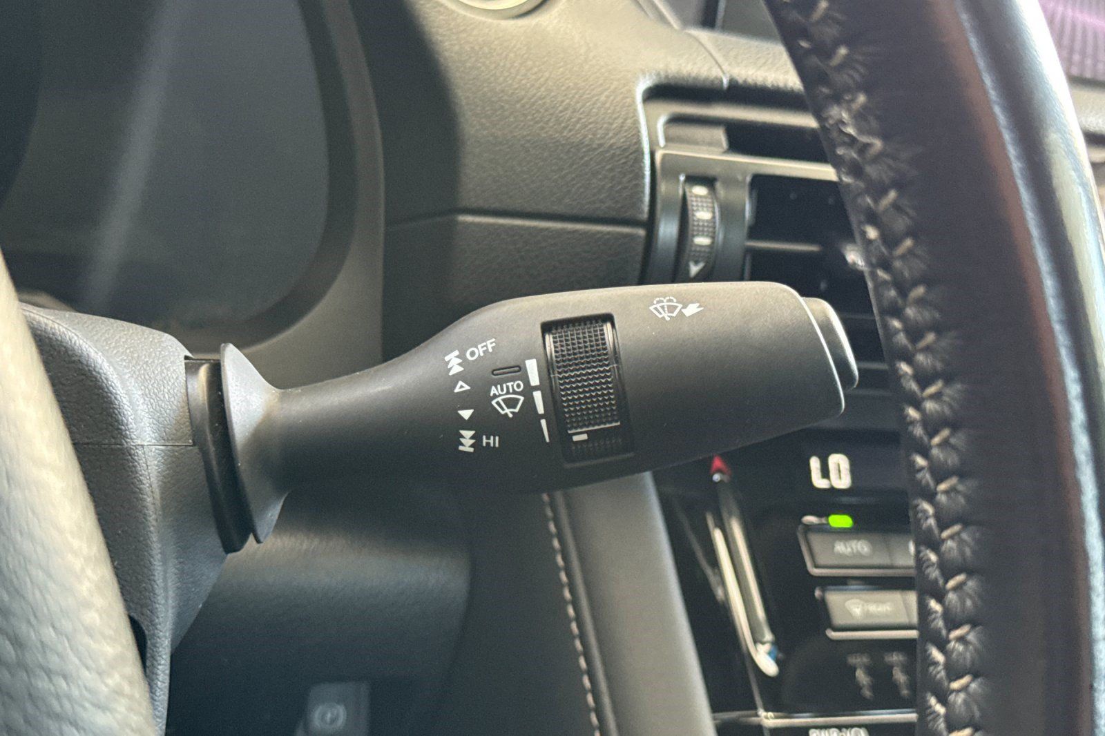 Used 2024 Lexus IS 350 F Sport RWD image 32