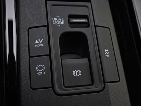 Used 2024 Toyota Prius Limited image 33