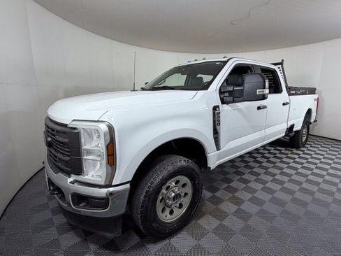 Used 2024 Ford F250 XL w/ FX4 Off-Road Package AWD/4WD image 2