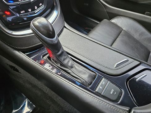 Used 2014 Cadillac ELR w/ Luxury Package image 5