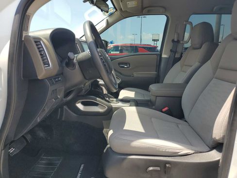 Used 2023 Nissan Frontier SV w/ Technology Package AWD/4WD image 14