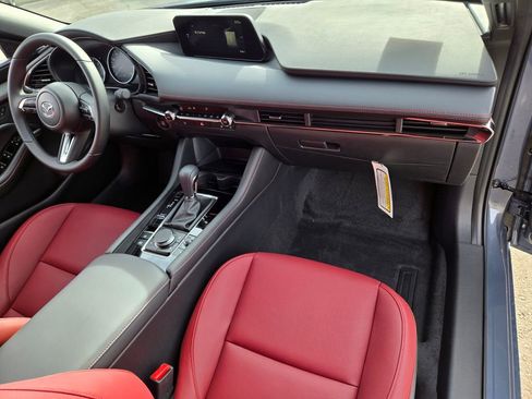 New 2026 MAZDA MAZDA3 Carbon w/ Appearance Package image 21