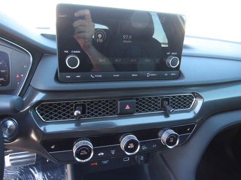 Certified 2025 Acura Integra A-Spec image 18