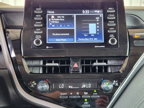 Used 2024 Toyota Camry LE image 18