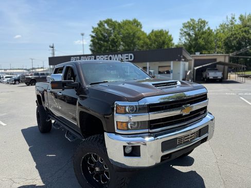 Used 2018 Chevrolet Silverado 2500 LTZ w/ Duramax Plus Package AWD/4WD image 13