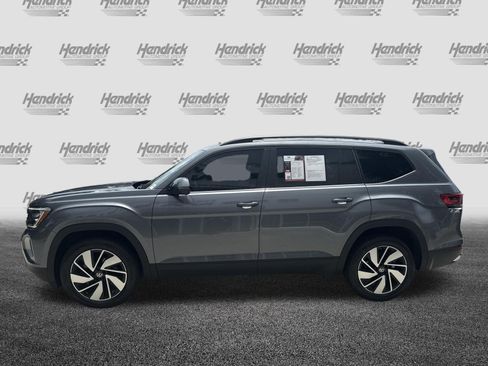 Used 2024 Volkswagen Atlas SE FWD image 6