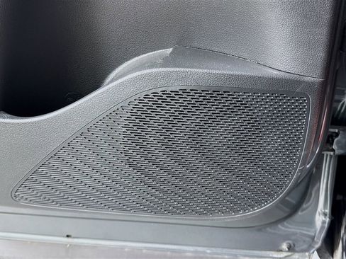 Used 2024 Hyundai Palisade SE FWD image 25