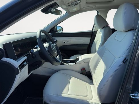 New 2025 Hyundai Tucson SEL image 9