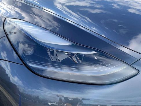 Used 2023 Tesla Model Y Performance image 25