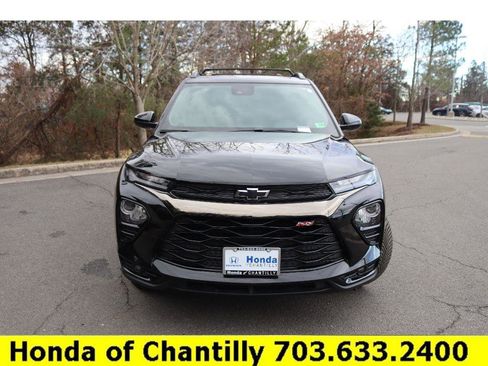 Used 2022 Chevrolet TrailBlazer RS w/ Technology Package image 2