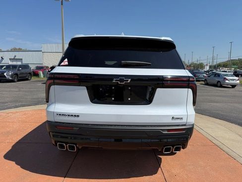 New 2026 Chevrolet Traverse LT w/ Midnight/Sport Edition image 5