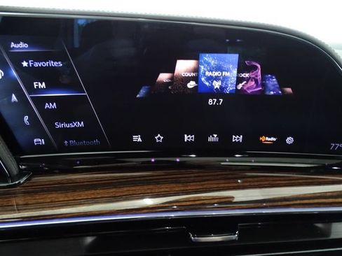 Certified 2023 Cadillac Escalade Premium Luxury w/ Performance Package AWD/4WD image 17