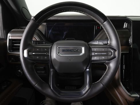 Used 2026 GMC Yukon XL Denali Ultimate w/ LPO, Floor Liner Package AWD/4WD image 20