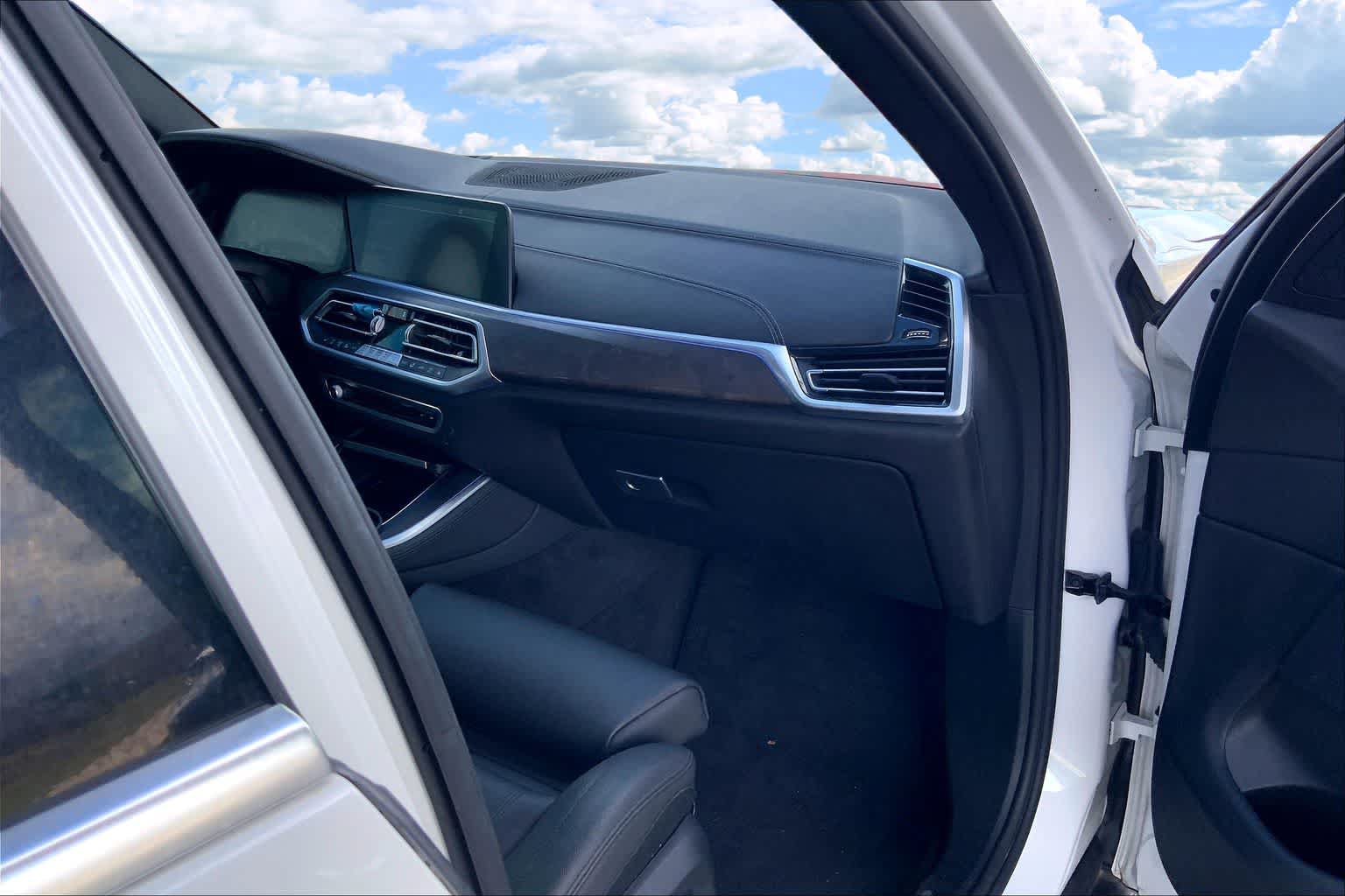 Used 2022 BMW X5 sDrive40i w/ Premium Package RWD image 23