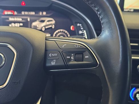 Used 2017 Audi Q7 3.0T Prestige AWD/4WD image 21