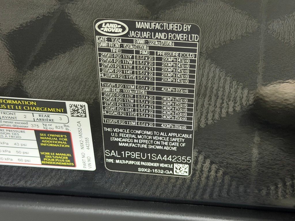 Used 2025 Land Rover Range Rover Sport SE AWD/4WD image 31