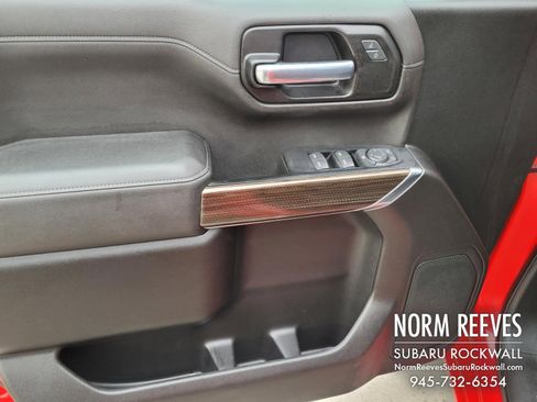 Used 2021 Chevrolet Silverado 1500 LT image 4